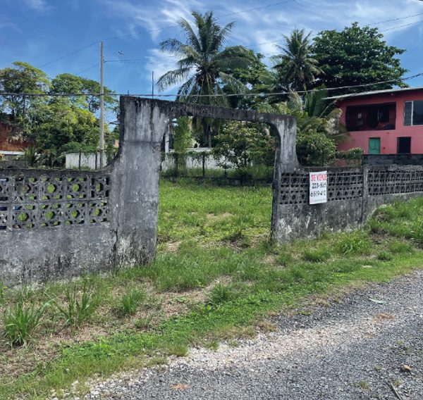 Terreno en Puerto Pilon, Colón Portada